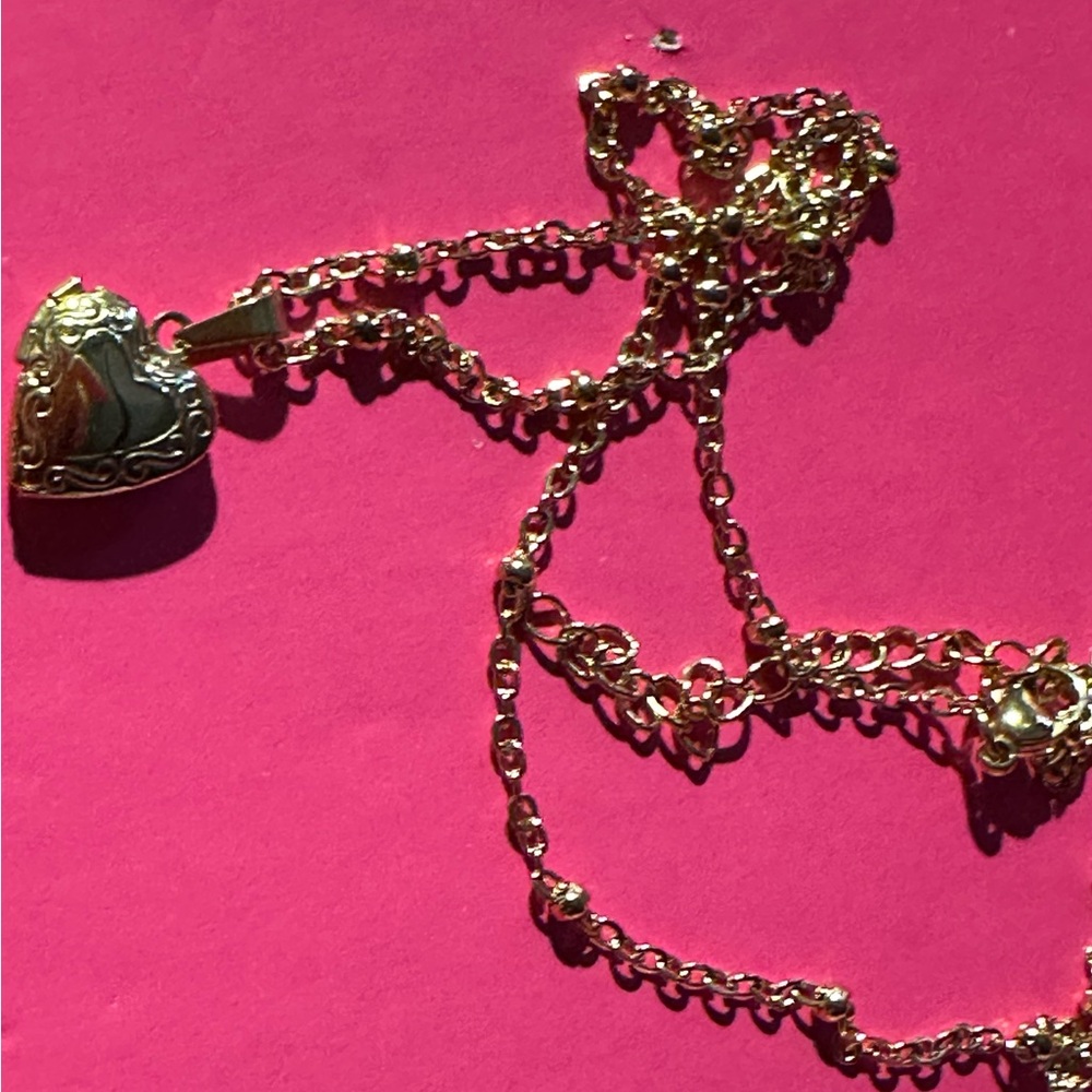 Gold Heart Lockett Necklace Intricate Design